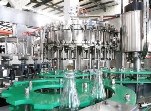 Glasflasche ROPP karbonisierte Füllmaschine des alkoholfreien Getränkes 12000bph